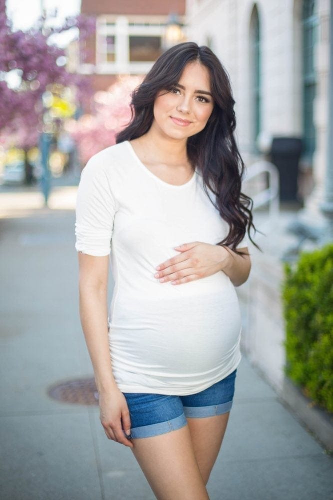 basic maternity tee