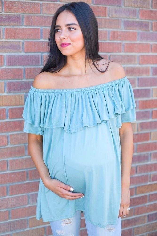 trendy maternity top