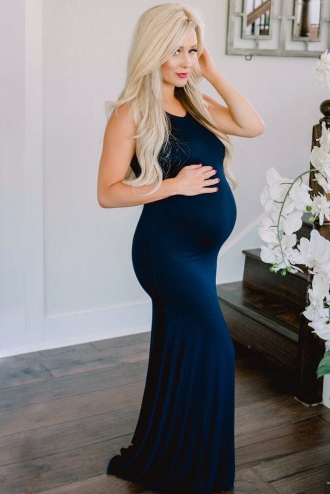 sleeveless maternity gown