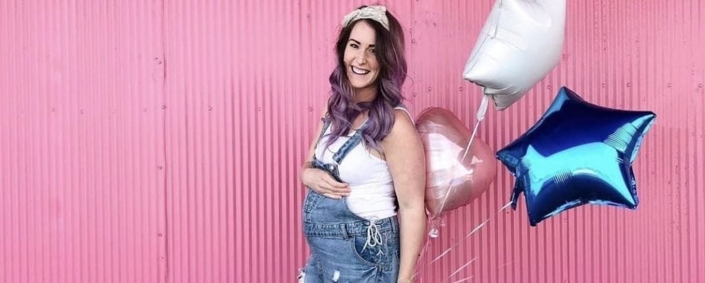 casual baby shower outfit