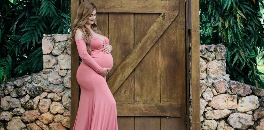 top 5 maternity gowns of 2019