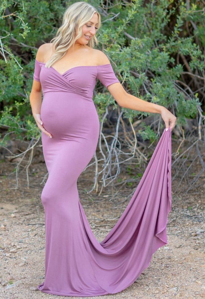 sweetheart maternity gown with train