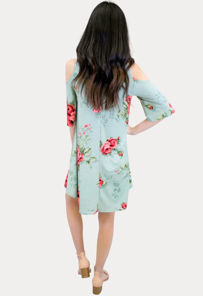 floral flowy maternity dress