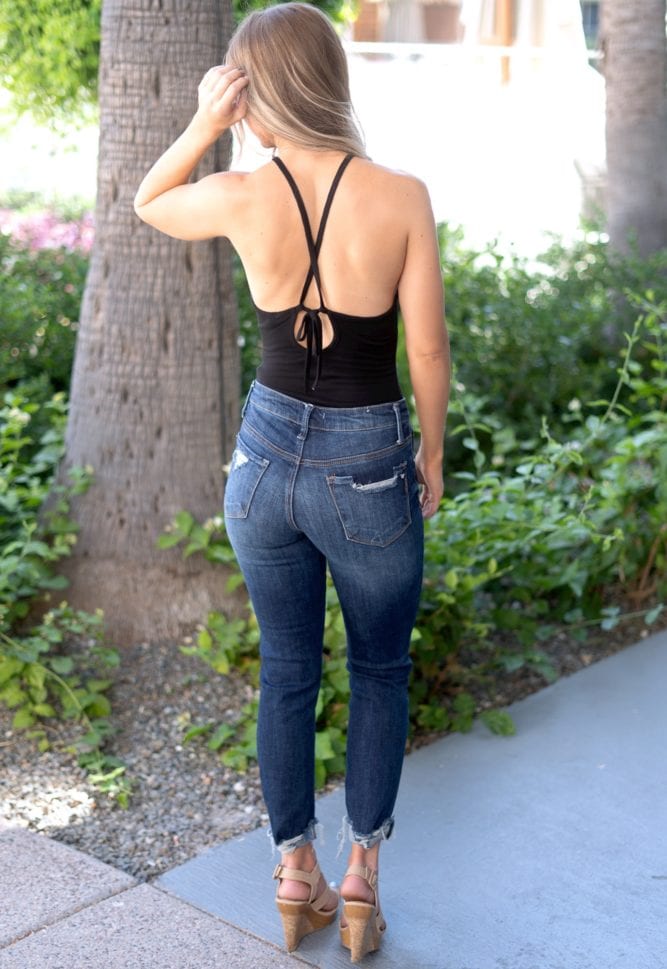 dark distressed skinny jeans