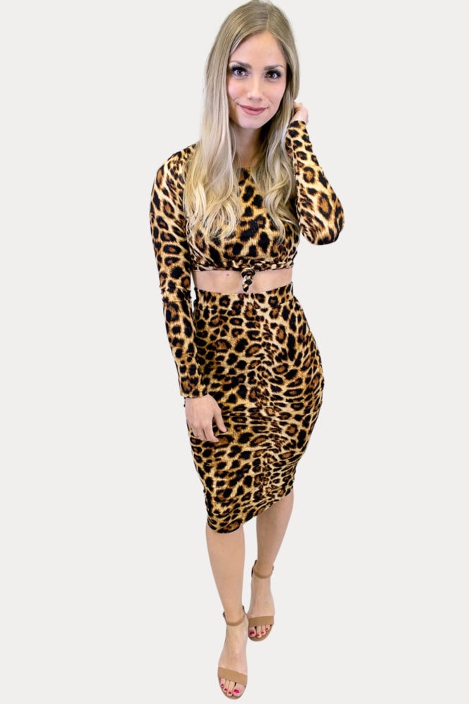 leopard skirt crop outfit