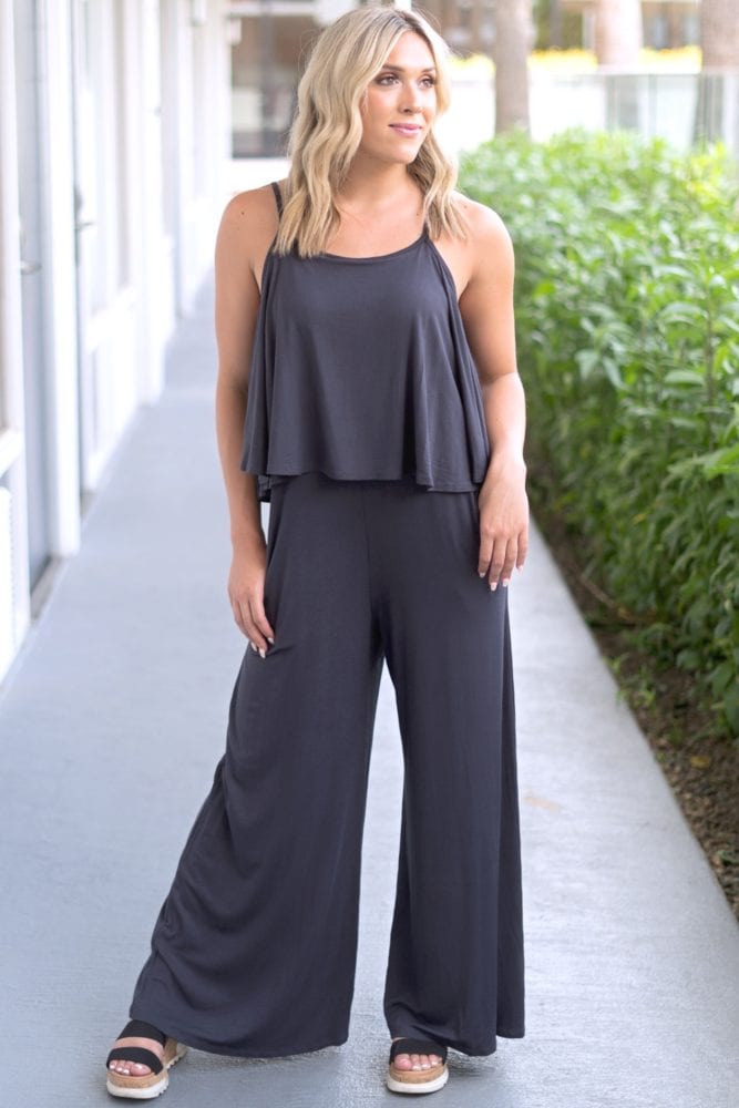 sleeveless ruffle jumper