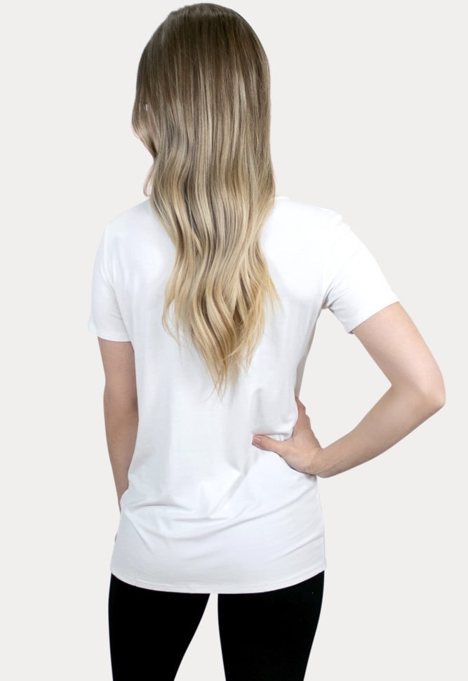 white pregnancy tee