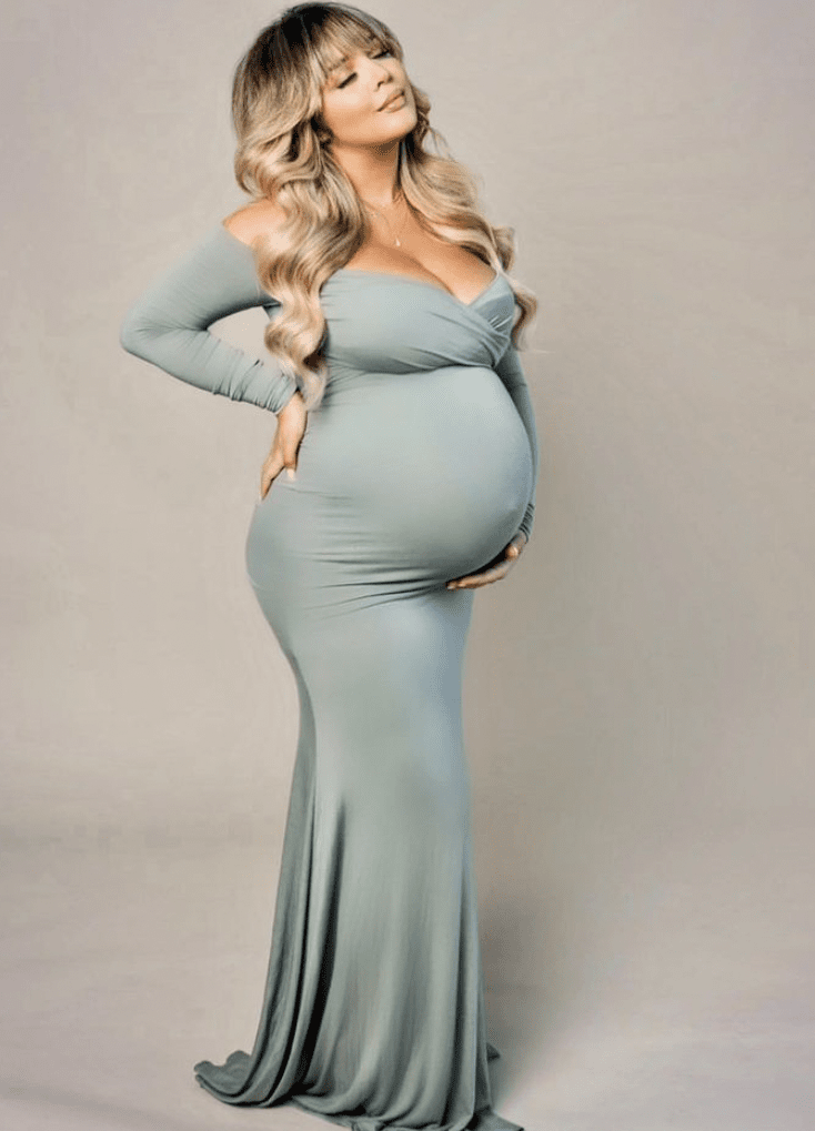 Studio Maternity Photoshoot