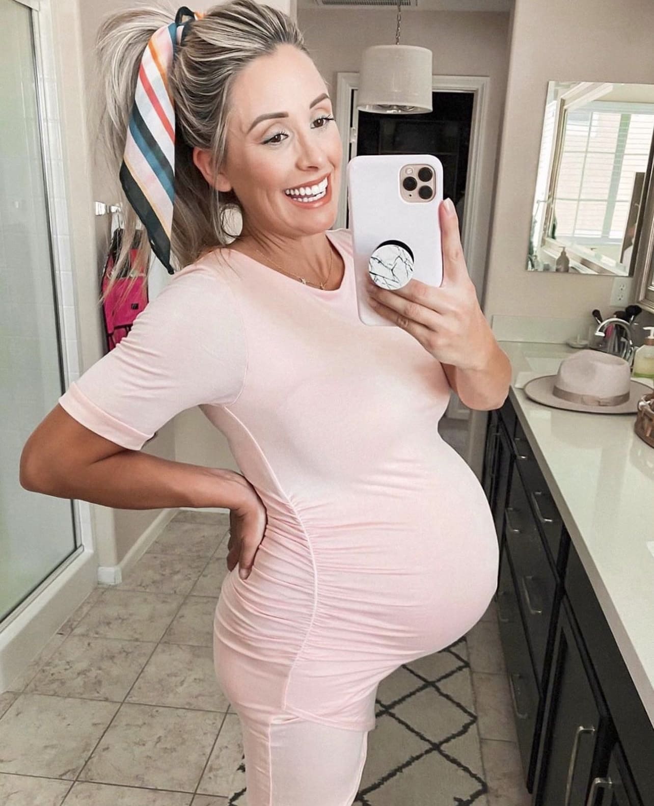 Basic Ruched Maternity Dress with Short Sleeves Pink Blush